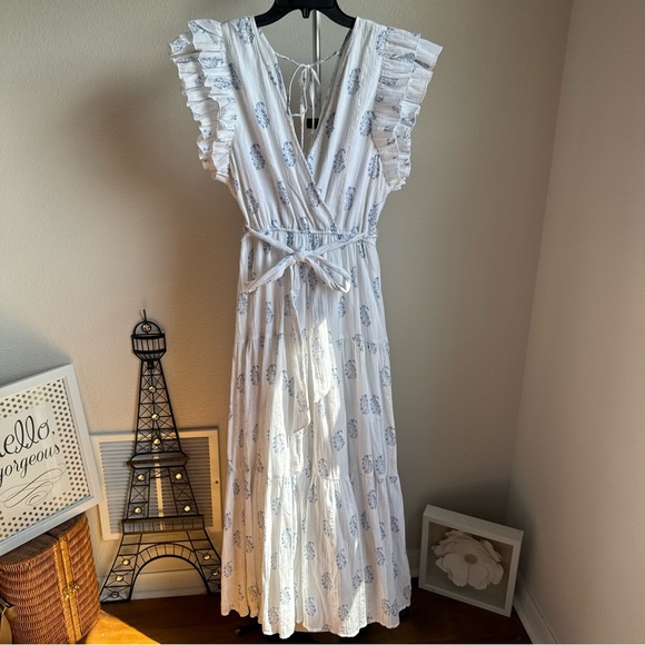 NWT Loves A Floral Metallic Paisley Surplice V-Neck Ruffled Sleeve Tiered Dress - Picture 3 of 10